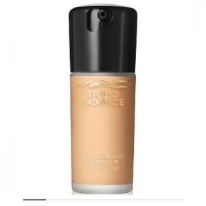 Mac studio radiance serum foundation in nc 20-brand new!